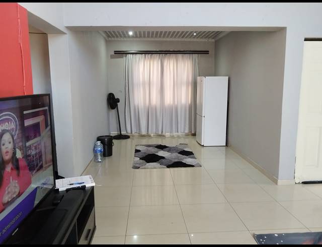3 BEDROOM HOUSE FOR SALE IN GOLDEN GARDENS